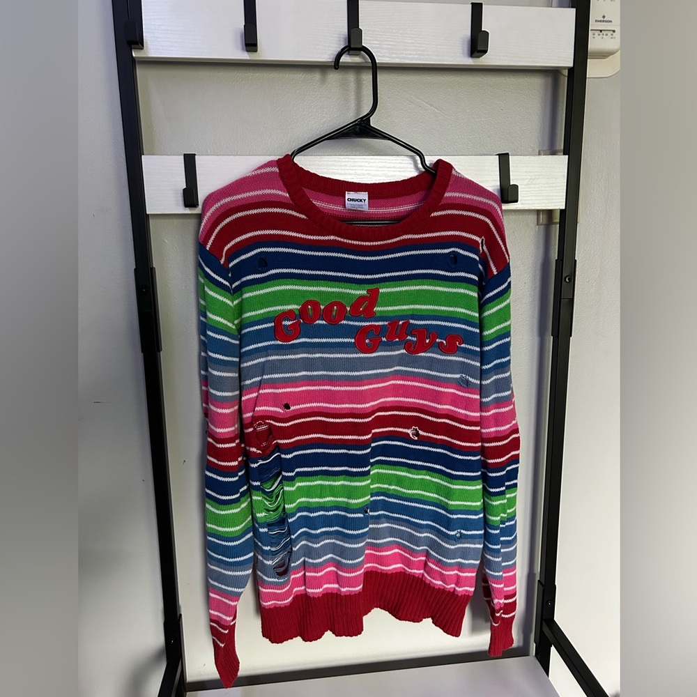 Chucky good guys sweatshirt, size xl in men’s